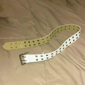 white belt with silver rings